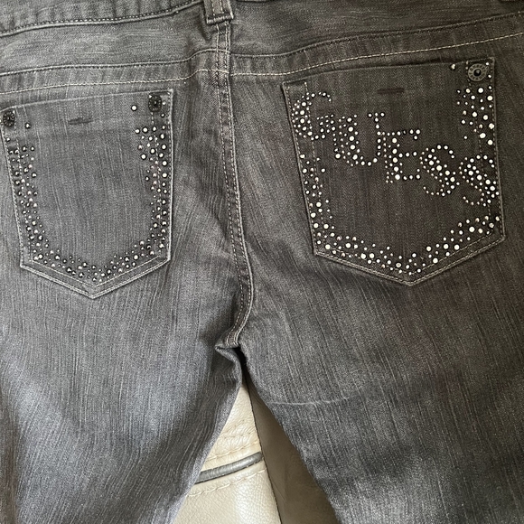 Guess Jeans size 31 Stretch with black and silver stone gems - Picture 8 of 8